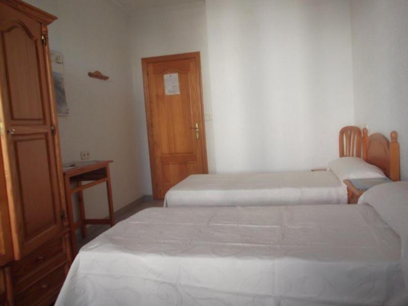 Casa De Huespedes El Almendro Hotel อิบิซาทาวน์ ห้อง รูปภาพ
